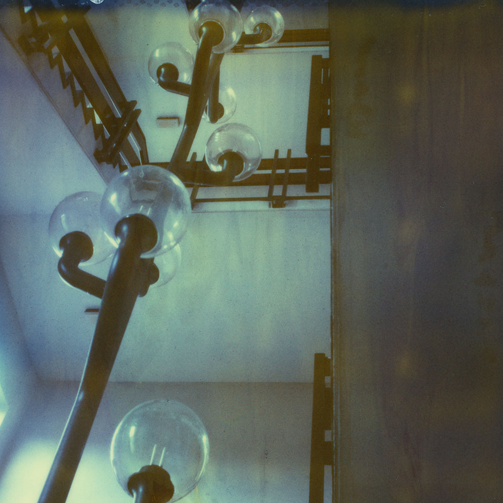 Fotoreportage bei Impossible Project in Enschede auf altem Polaroidfilm fotografiert